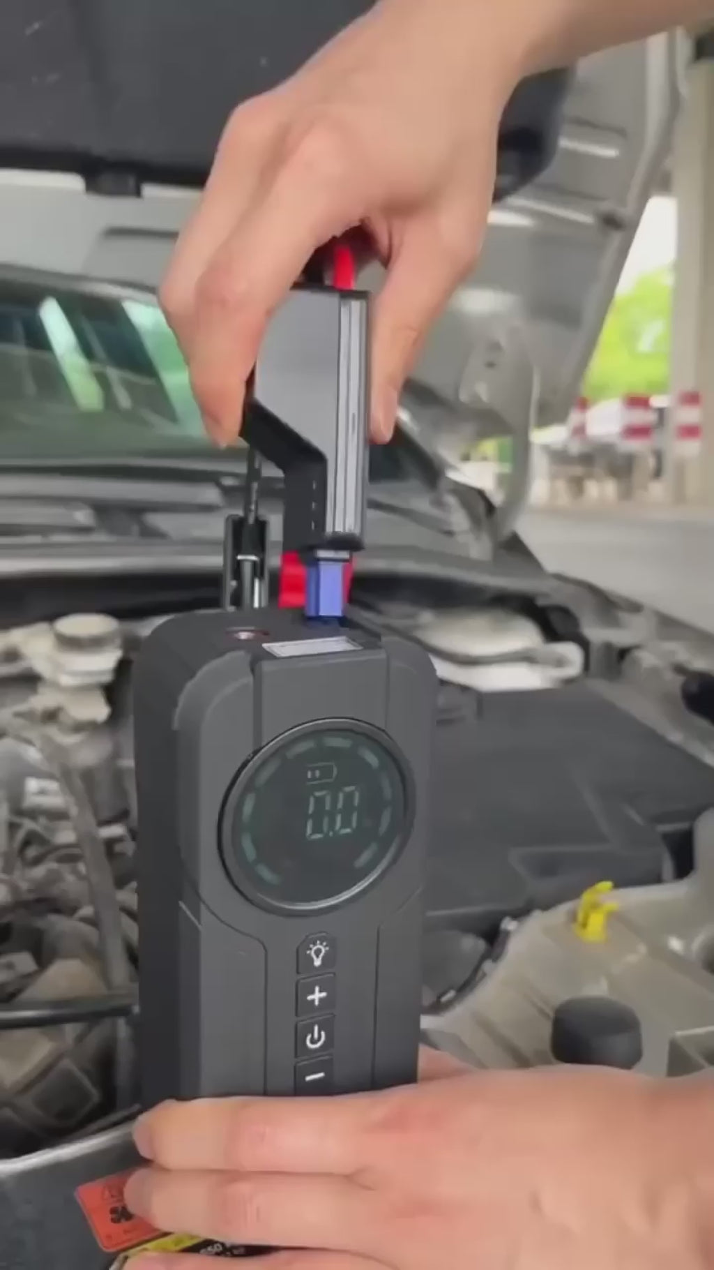 COMPRESOR DE AIRE + CARGADOR DE BATERIA PORTÁTIL